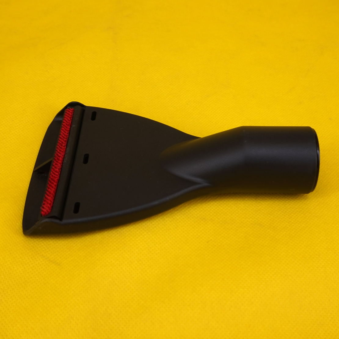 1*32mm Universal Vacuum Cleaner Carpet Floor Nozzle Brush Attachment Head Tools 