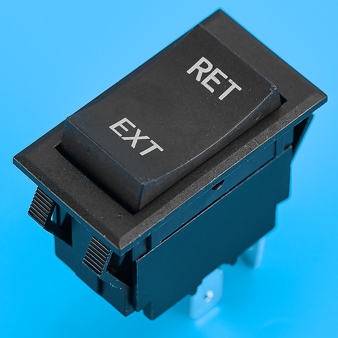 1Pcs 4Pin Trailer Power Jack Switch Fit For LCI Lippert Recpro F2C
